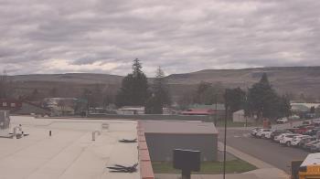 Weather camera view of Bridgeport High School.