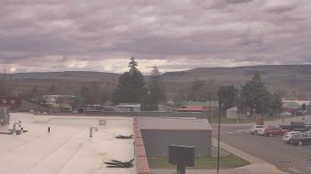 Weather camera view of Bridgeport High School.