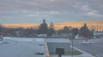 Weather camera view of Bridgeport High School.