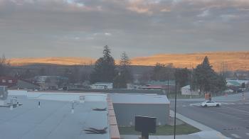 Weather camera view of Bridgeport High School.