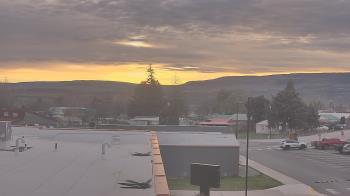 Weather camera view of Bridgeport High School.