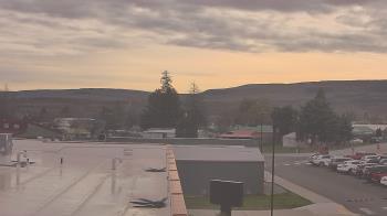 Weather camera view of Bridgeport High School.