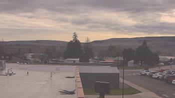 Weather camera view of Bridgeport High School.