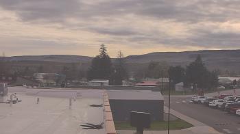 Weather camera view of Bridgeport High School.