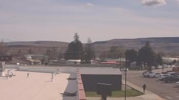 Weather camera view of Bridgeport High School.