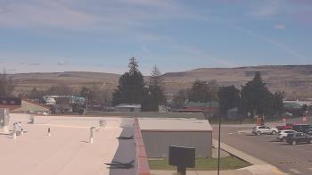 Weather camera view of Bridgeport High School.