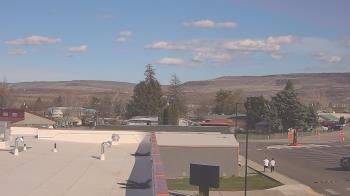 Weather camera view of Bridgeport High School.
