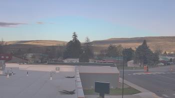 Weather camera view of Bridgeport High School.