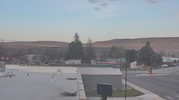 Weather camera view of Bridgeport High School.