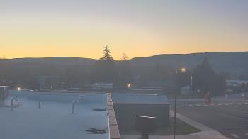 Weather camera view of Bridgeport High School.