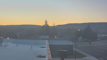 Weather camera view of Bridgeport High School.