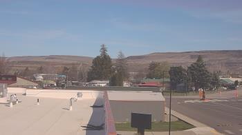 Weather camera view of Bridgeport High School.