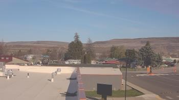 Weather camera view of Bridgeport High School.