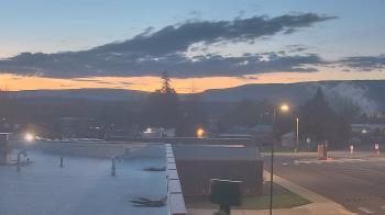 Weather camera view of Bridgeport High School.