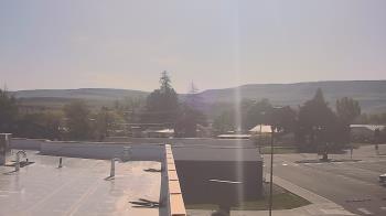 Weather camera view of Bridgeport High School.