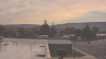 Weather camera view of Bridgeport High School.