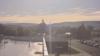 Weather camera view of Bridgeport High School.