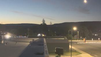 Weather camera view of Bridgeport High School.
