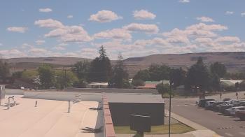 Weather camera view of Bridgeport High School.