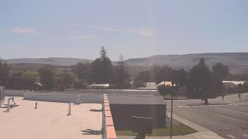 Weather camera view of Bridgeport High School.
