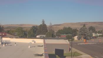 Weather camera view of Bridgeport High School.