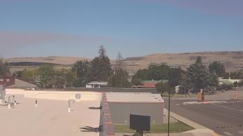 Weather camera view of Bridgeport High School.