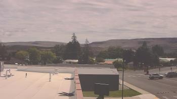 Weather camera view of Bridgeport High School.