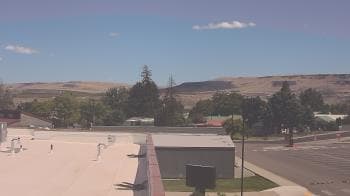 Weather camera view of Bridgeport High School.