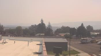 Weather camera view of Bridgeport High School.