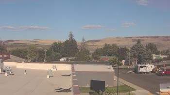Weather camera view of Bridgeport High School.