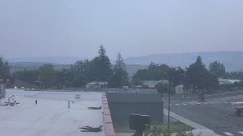 Weather camera view of Bridgeport High School.