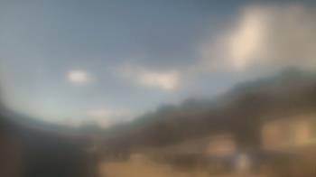 Weather camera view of Highlands School.