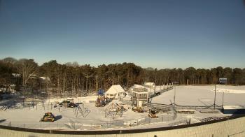 Weather camera view of Stony Brook ES.