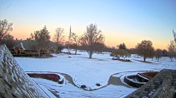 Weather camera view of Country Club of Detroit.