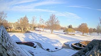 Weather camera view of Country Club of Detroit.