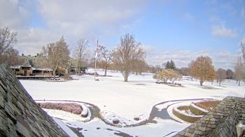 Weather camera view of Country Club of Detroit.