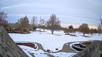 Weather camera view of Country Club of Detroit.