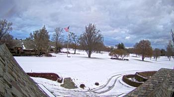 Weather camera view of Country Club of Detroit.