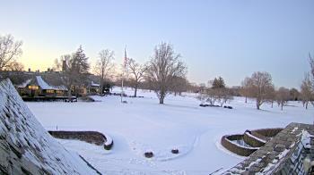 Weather camera view of Country Club of Detroit.