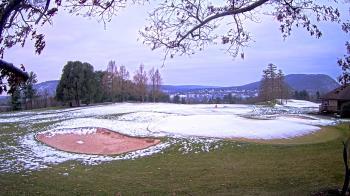 Weather camera view of Country Club of Harrisburg.