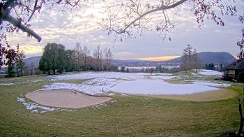 Weather camera view of Country Club of Harrisburg.