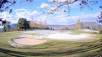 Weather camera view of Country Club of Harrisburg.