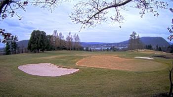 Weather camera view of Country Club of Harrisburg.