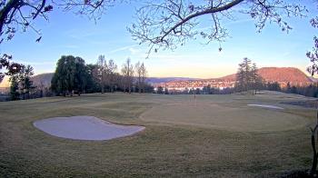 Weather camera view of Country Club of Harrisburg.