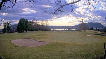 Weather camera view of Country Club of Harrisburg.