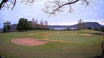Weather camera view of Country Club of Harrisburg.