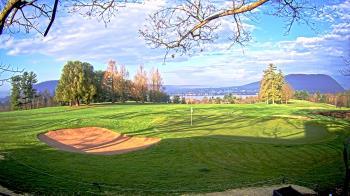 Weather camera view of Country Club of Harrisburg.