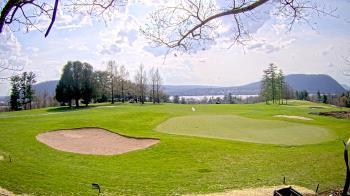 Weather camera view of Country Club of Harrisburg.