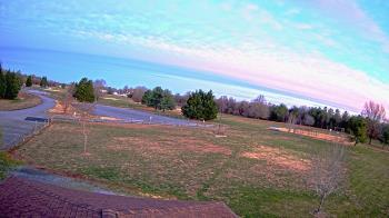 Weather camera view of Oak Ridge Park.