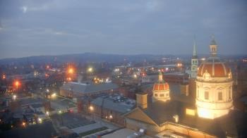 Weather camera view of The Yorktowne Hotel.